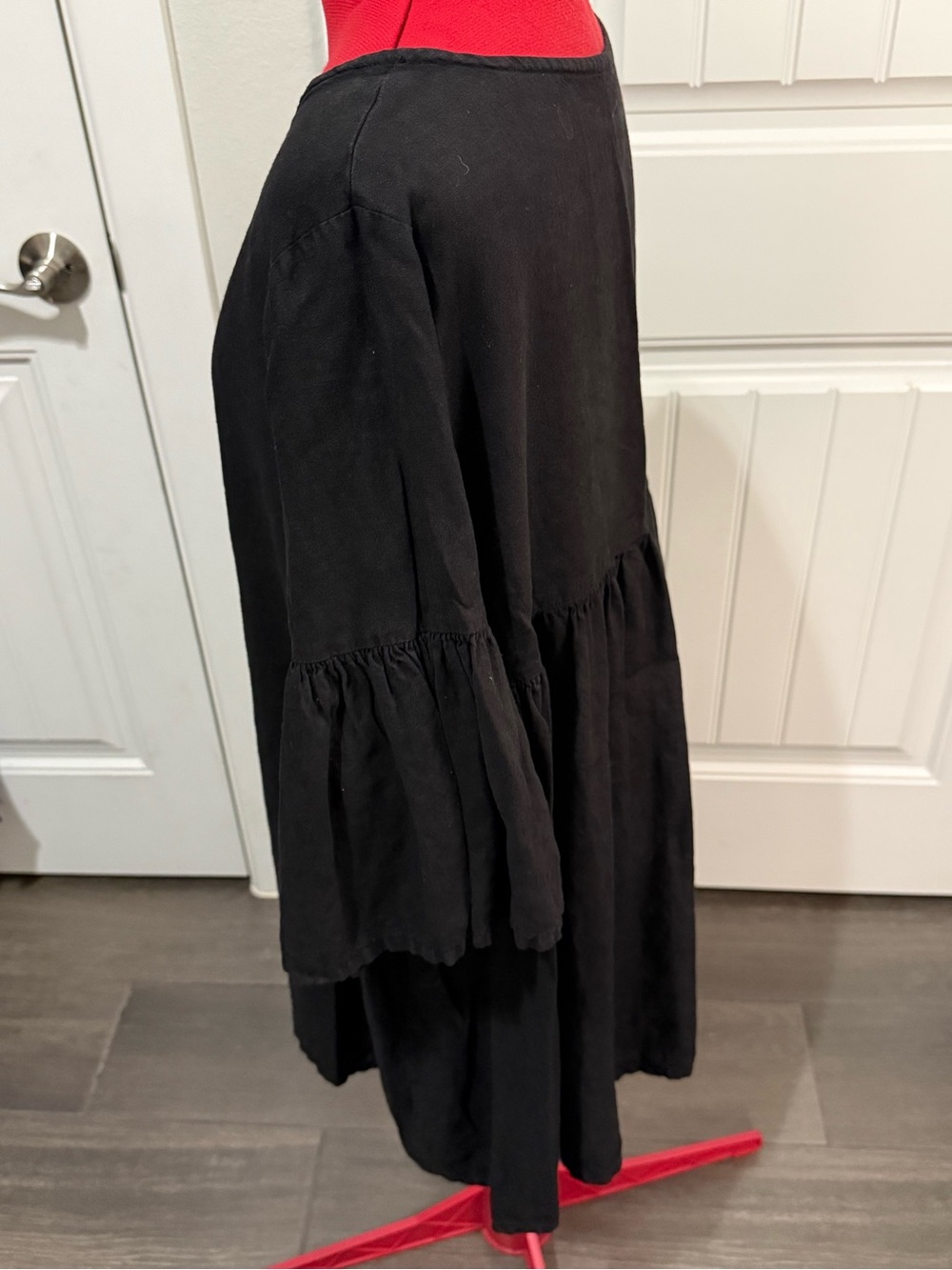 bryn Walker Black 100% Linen Bell-Sleeve Tunic size large made in USA - Picture 15 of 16